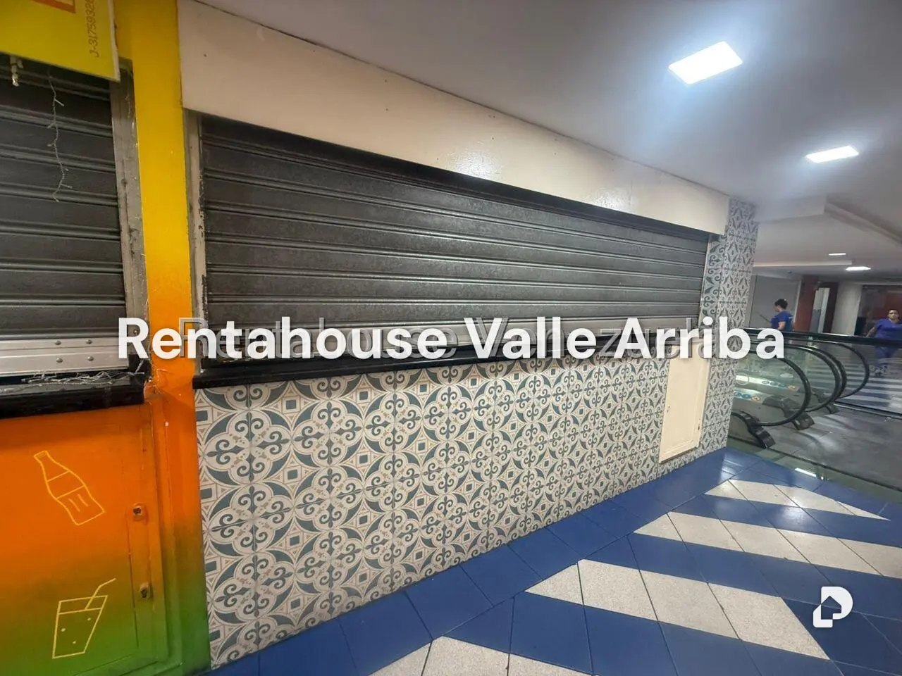 Local comercial en Parroquia La Candelaria, Caracas – 11