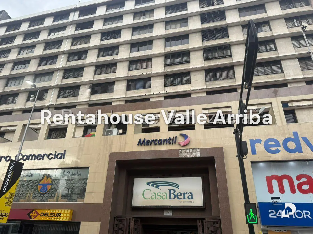 Local comercial en Parroquia La Candelaria, Caracas – 13