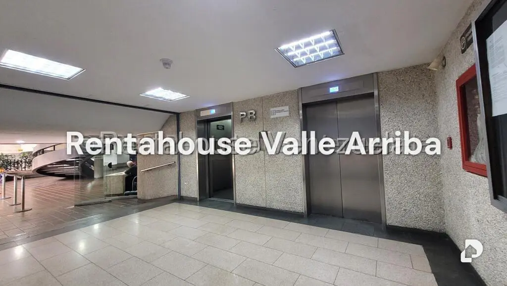 Local comercial en San Bernardino, Caracas – 12
