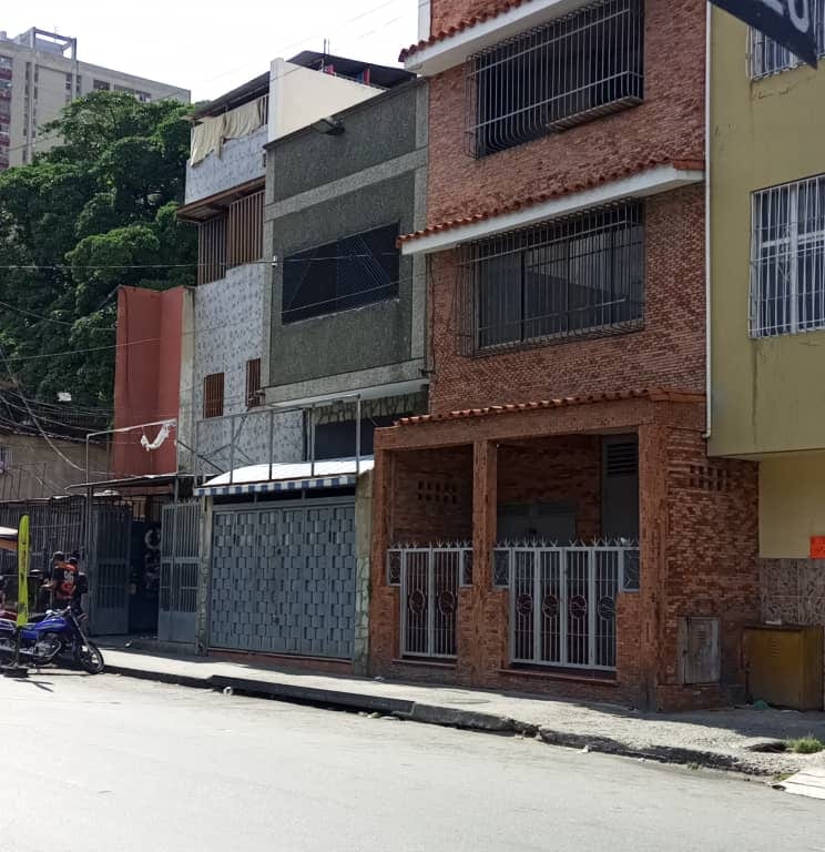 Local comercial en Catia, Caracas - 1