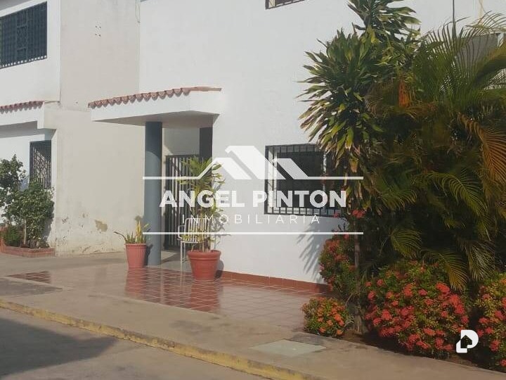 Townhouse en Barrio Los Olivos, Maracaibo – 3
