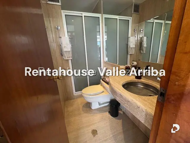 Apartamento en Los Naranjos de las Mercedes, Caracas – 17
