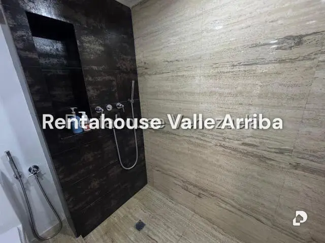 Apartamento en Los Naranjos de las Mercedes, Caracas – 21