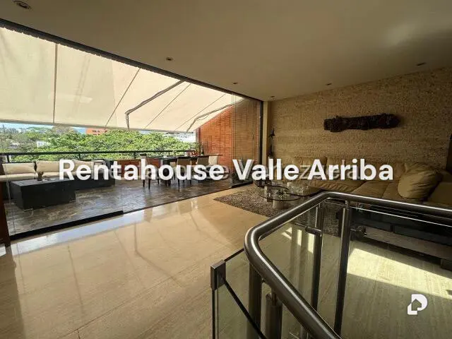 Apartamento en Los Naranjos de las Mercedes, Caracas – 1