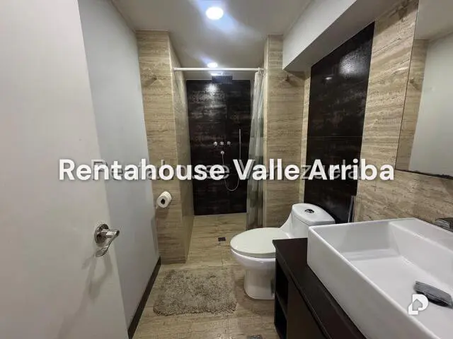 Apartamento en Los Naranjos de las Mercedes, Caracas – 18
