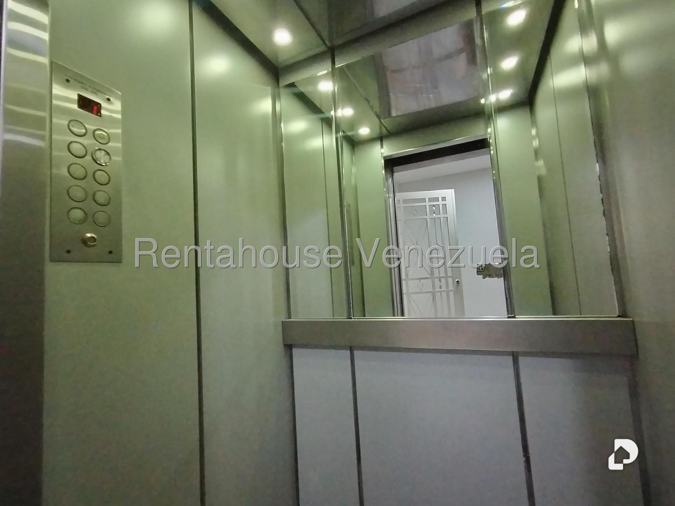 Apartamento en La Boyera, Caracas – 24
