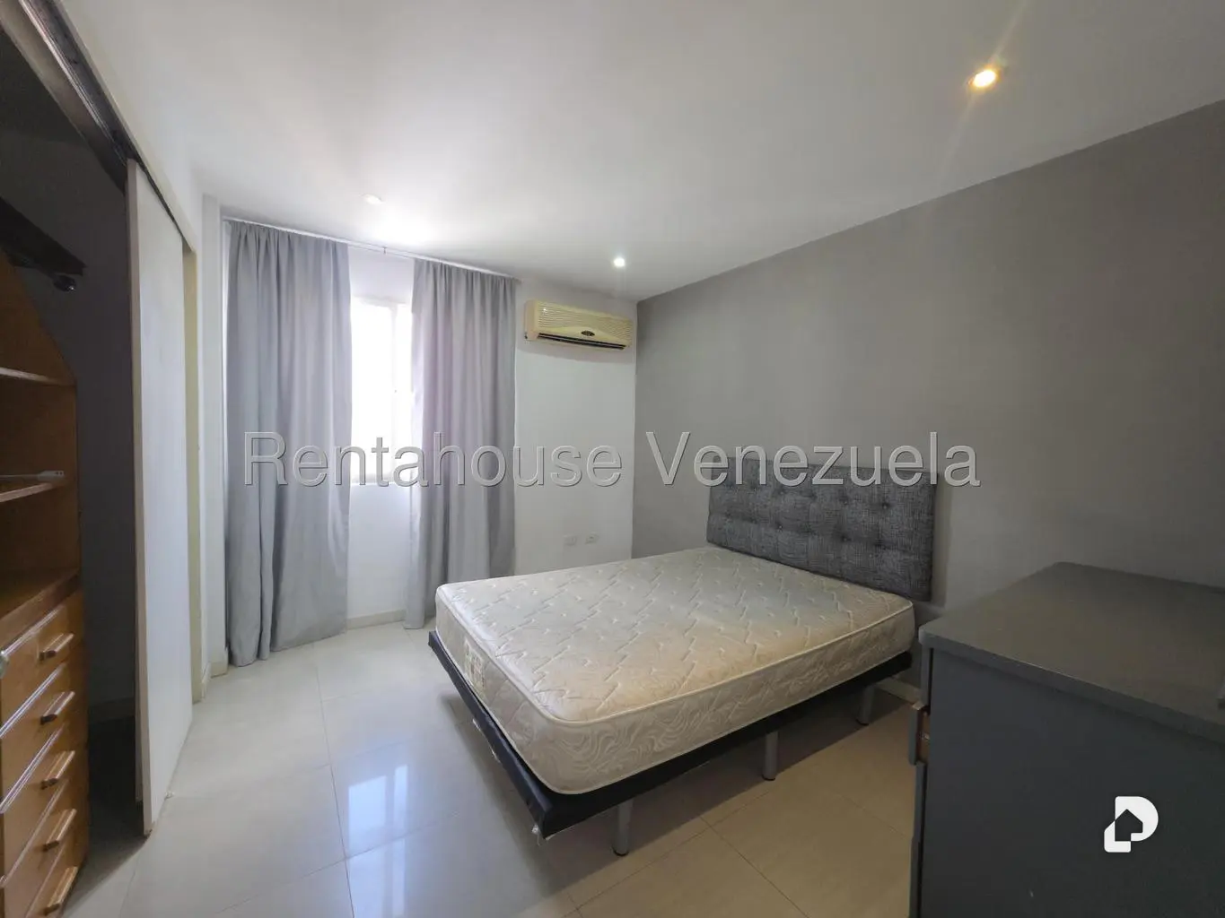 Apartamento en Altamira, Caracas – 25