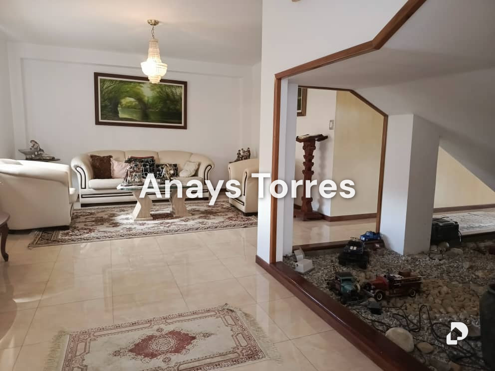 Casa en Parque El Retiro, Altos Mirandinos – 3