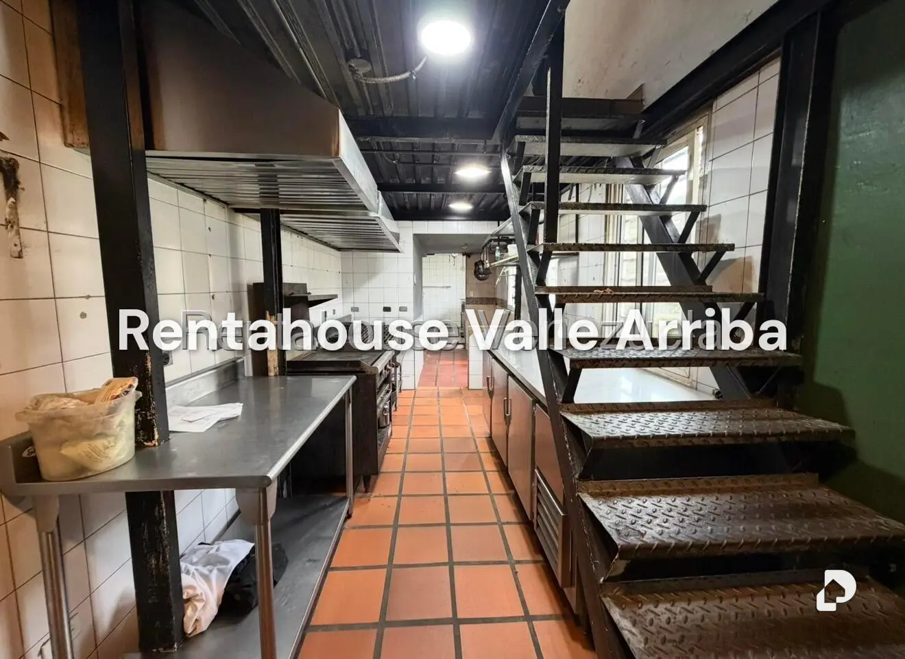 Local comercial en El Hatillo, Caracas – 13