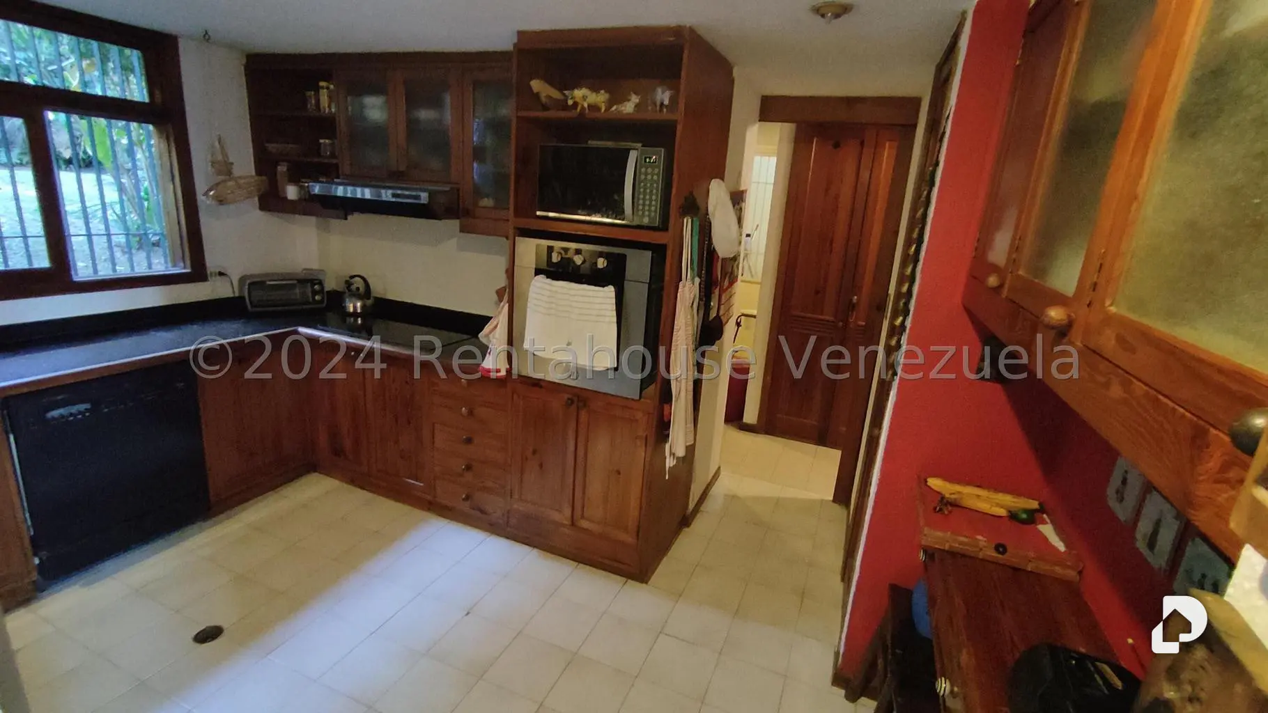 Casa en Oripoto, Caracas – 9