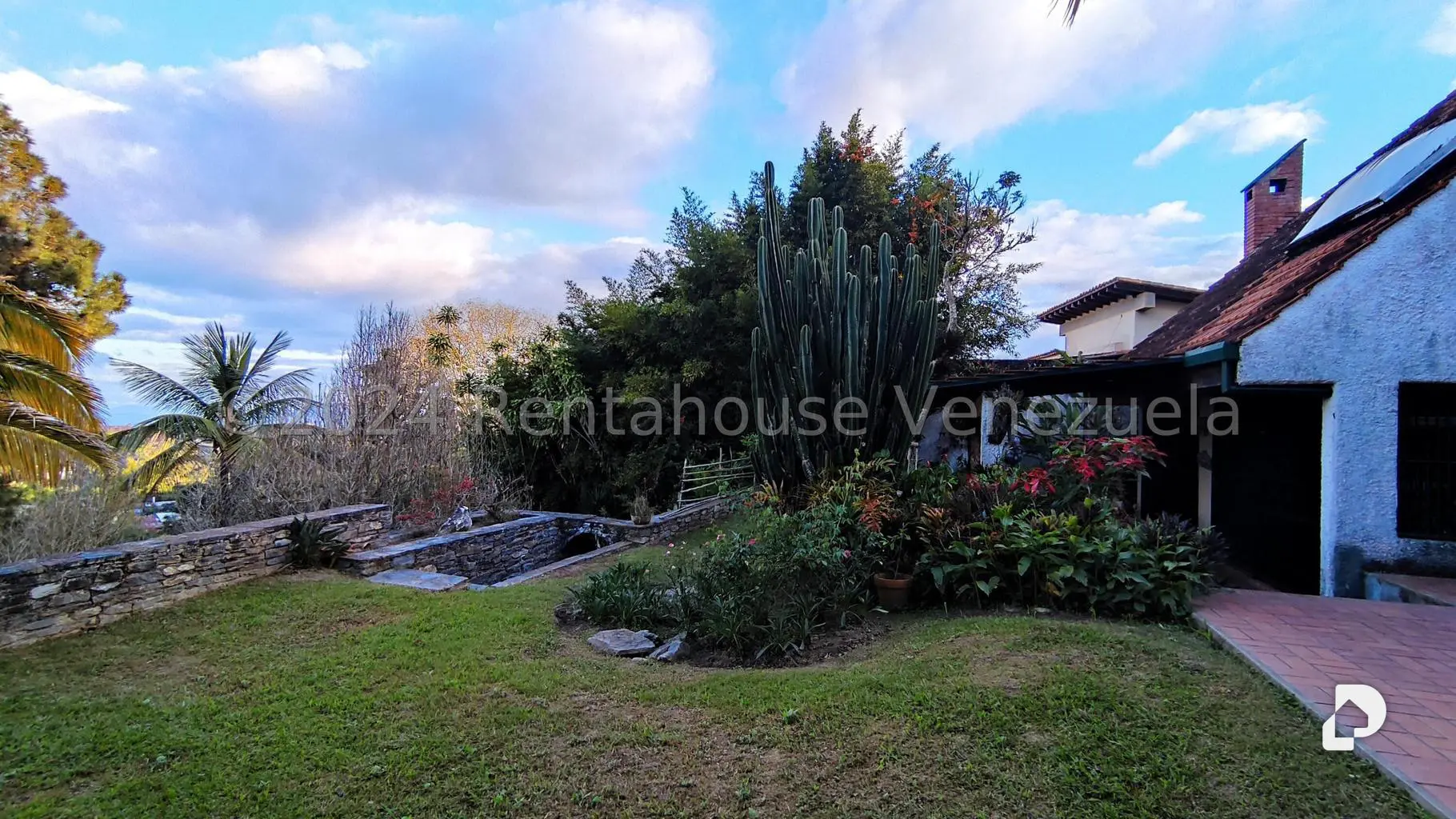Casa en Oripoto, Caracas – 22