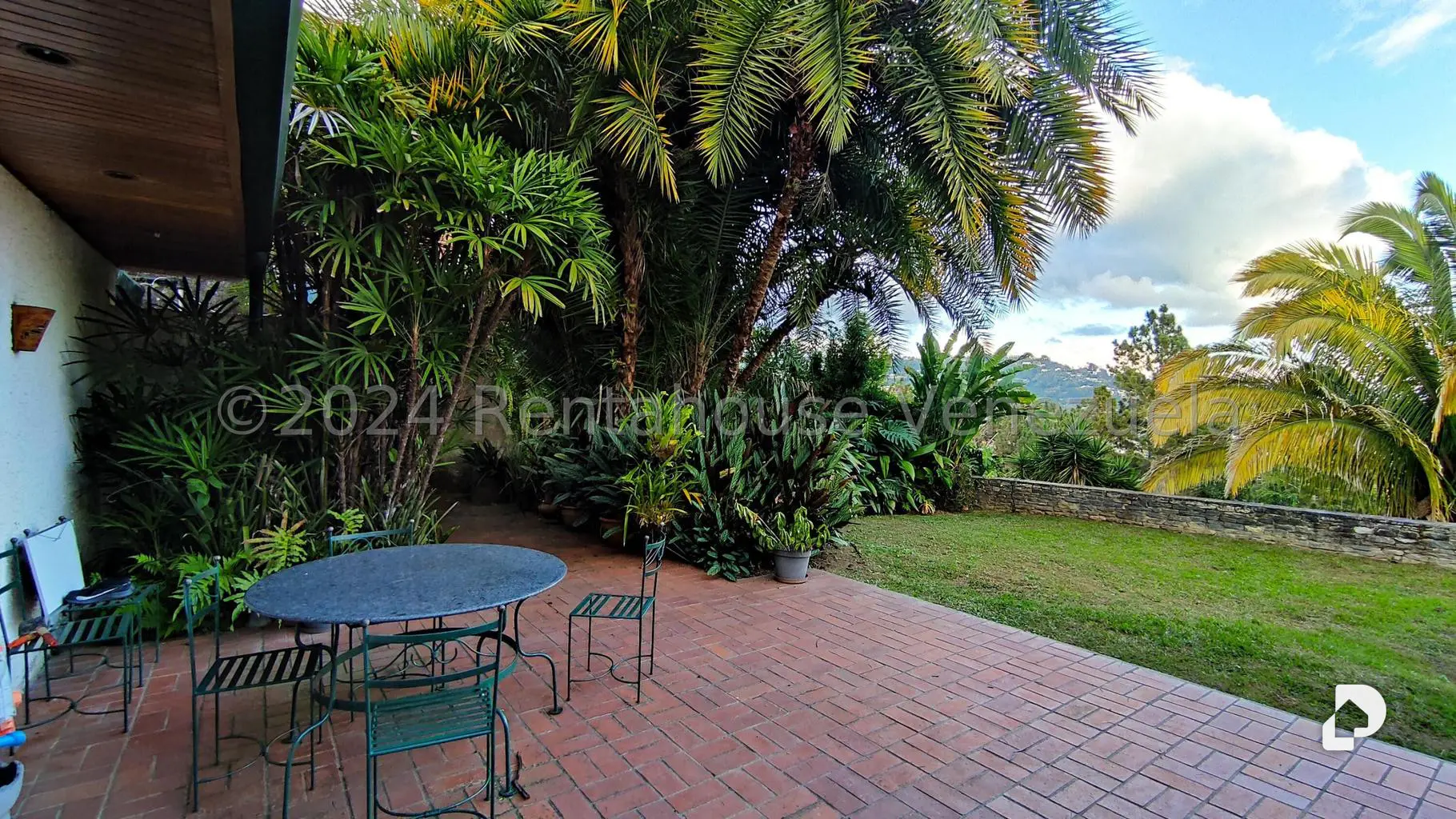 Casa en Oripoto, Caracas – 16