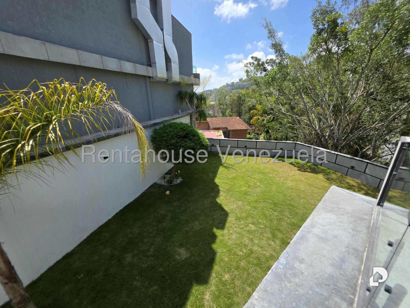 Casa en Los Naranjos (del Cafetal), Caracas – 27