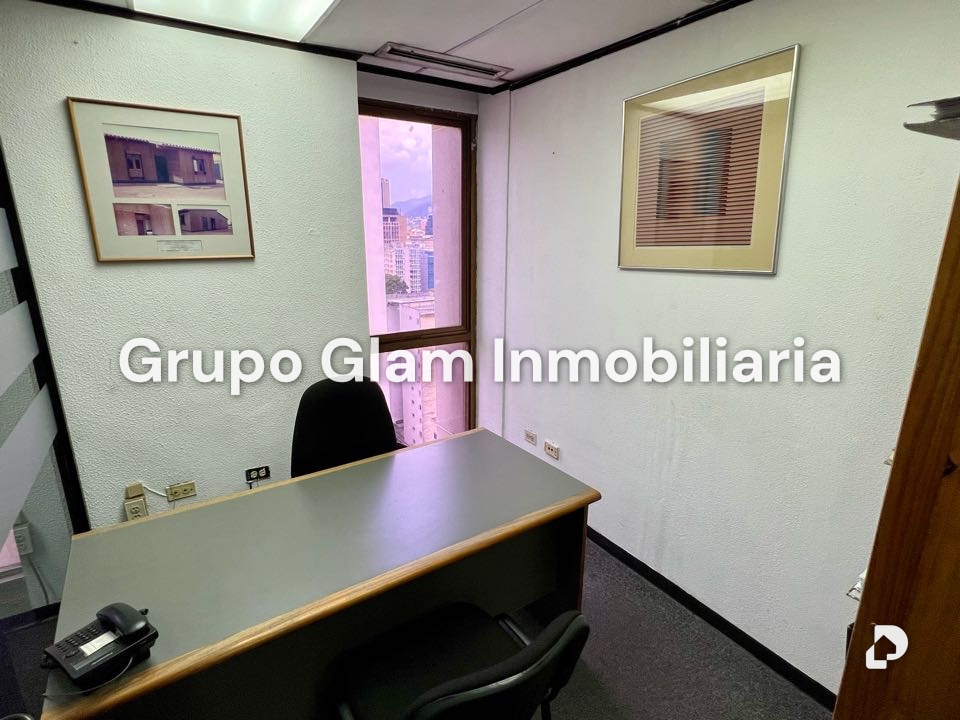 Oficina en Los Palos Grandes, Caracas – 10