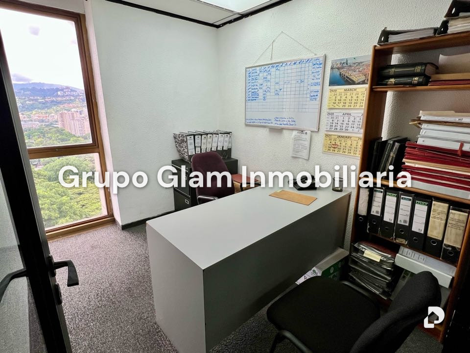 Oficina en Los Palos Grandes, Caracas – 15