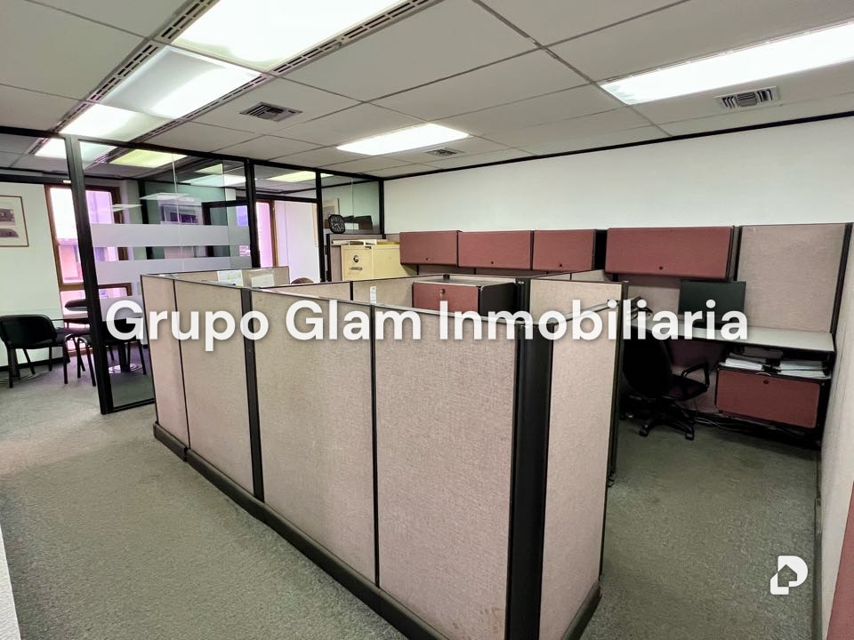 Oficina en Los Palos Grandes, Caracas – 14
