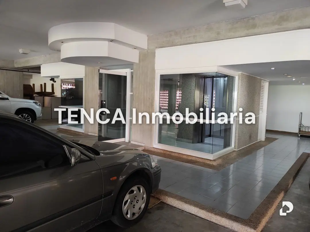 Apartamento en Lomas de La Lagunita, Caracas – 29