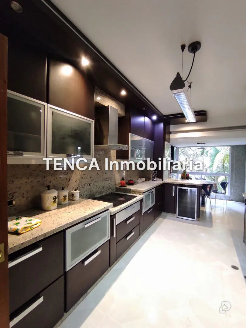 Apartamento en Lomas de La Lagunita, Caracas – 12