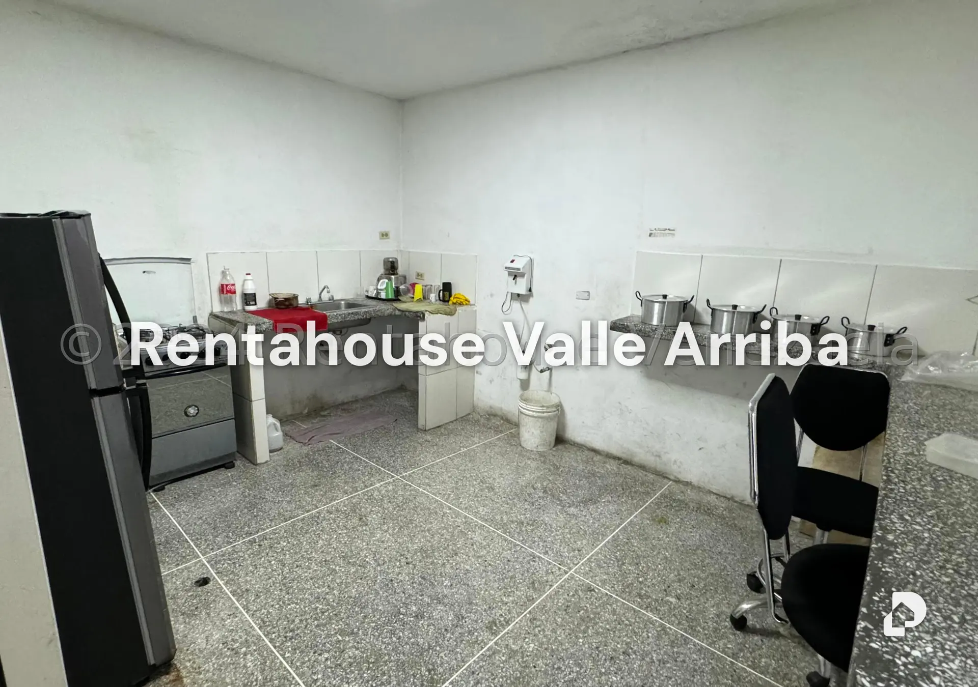 Local comercial en Catia, Caracas – 23