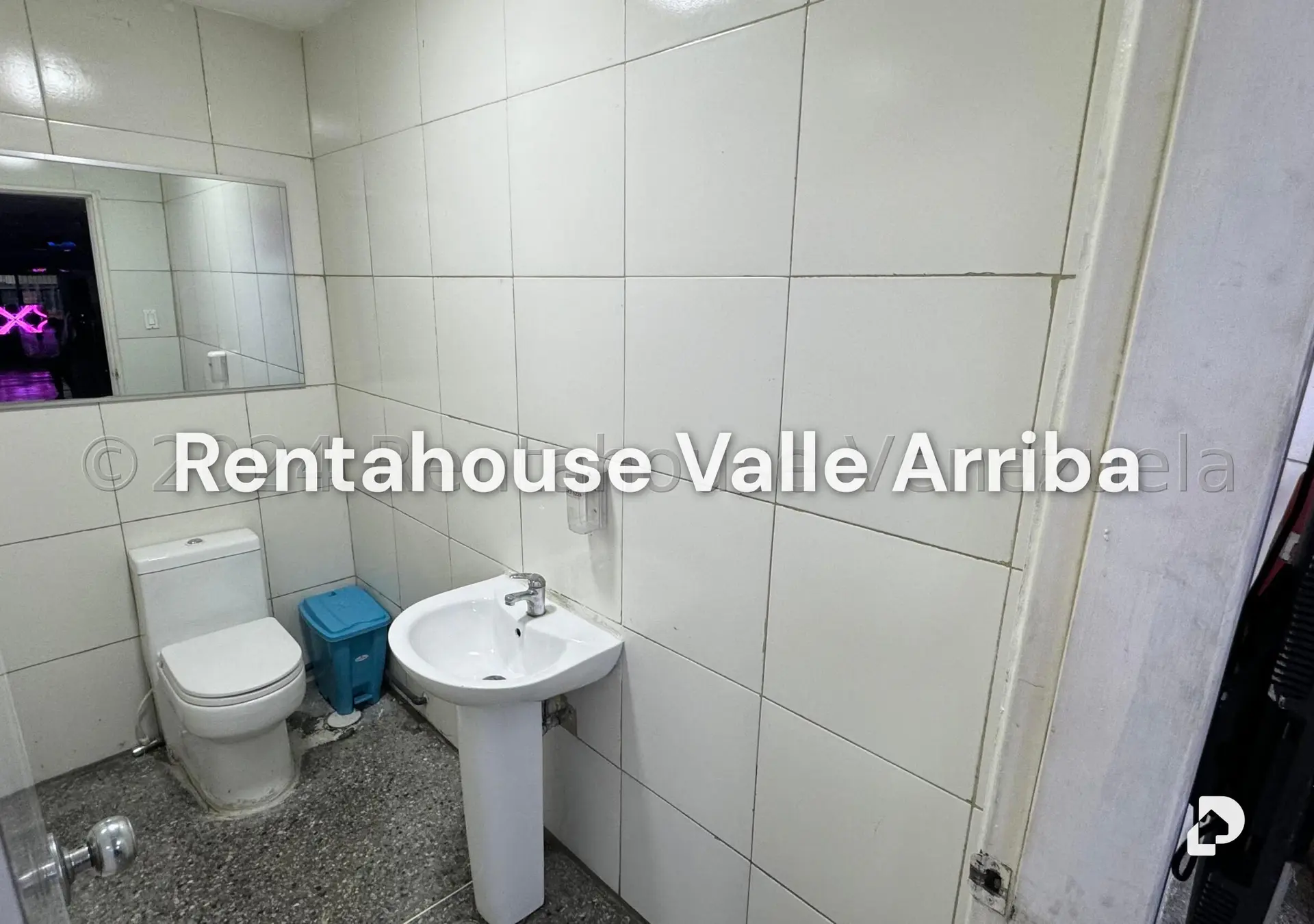 Local comercial en Catia, Caracas – 28