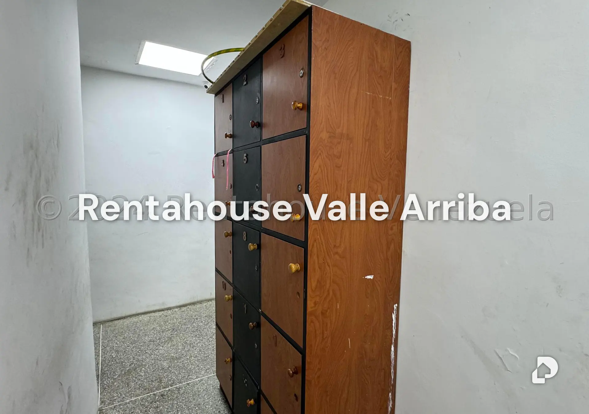 Local comercial en Catia, Caracas – 24