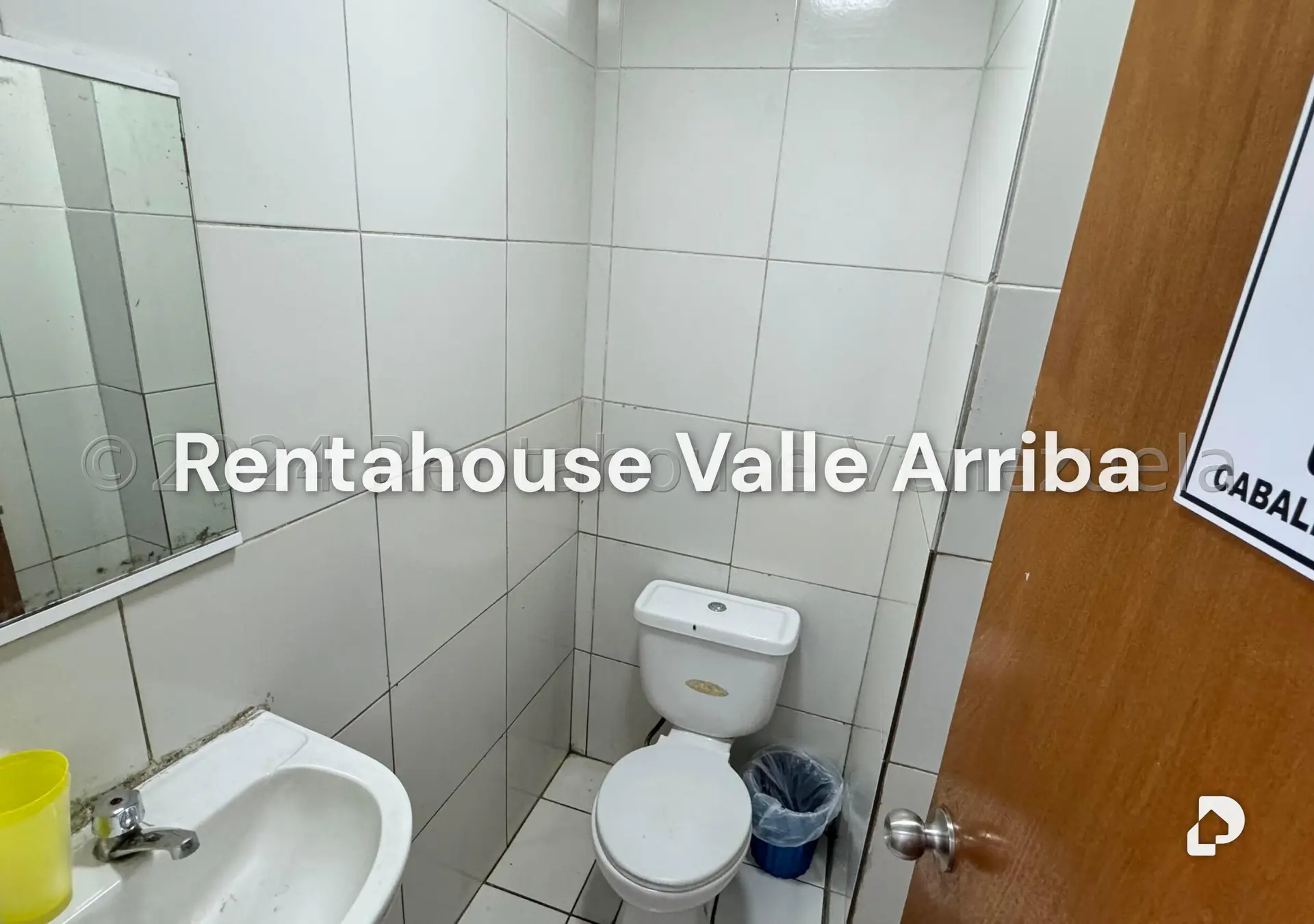 Local comercial en Catia, Caracas – 26