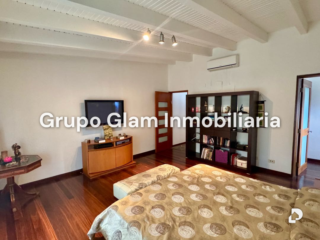 Casa en Cerro Verde, Caracas – 28