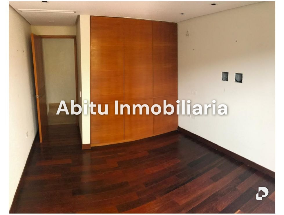 Casa en La Castellana, Caracas – 11