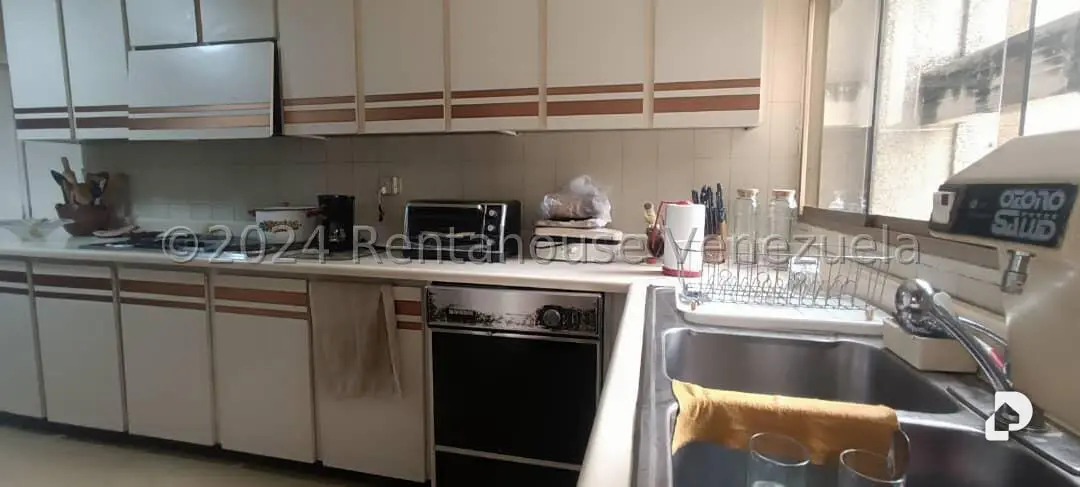 Apartamento en Santa Eduvigis, Caracas – 25