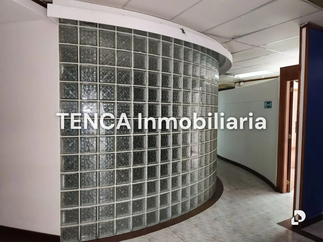 Building in Las Mercedes, Caracas – 2