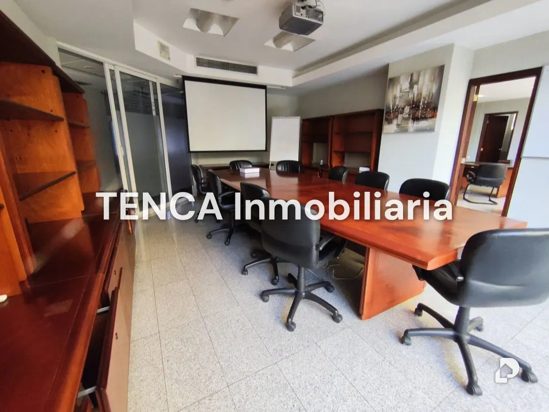 Building in Las Mercedes, Caracas – 1