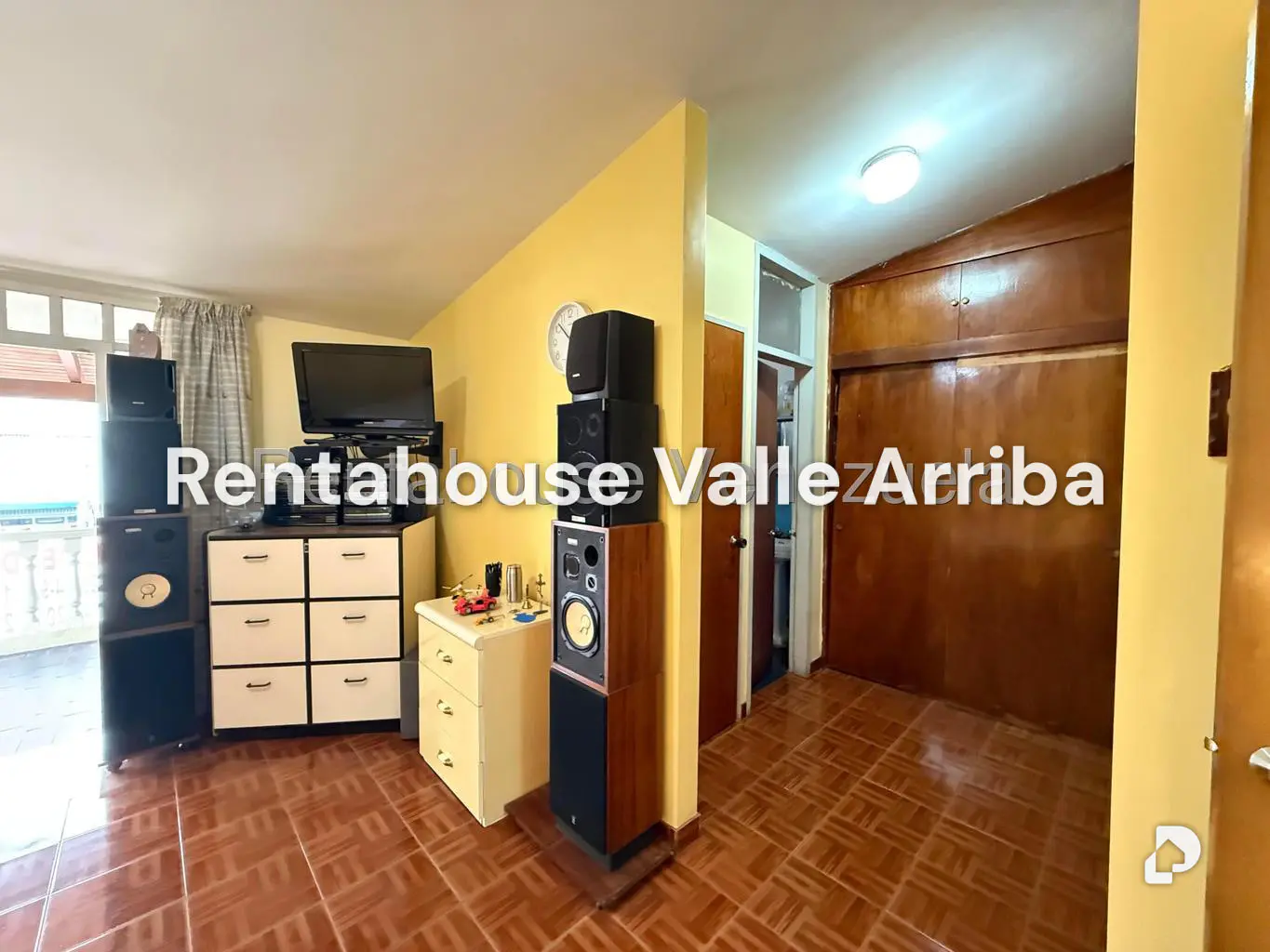 Casa en La Trinidad, Caracas – 21
