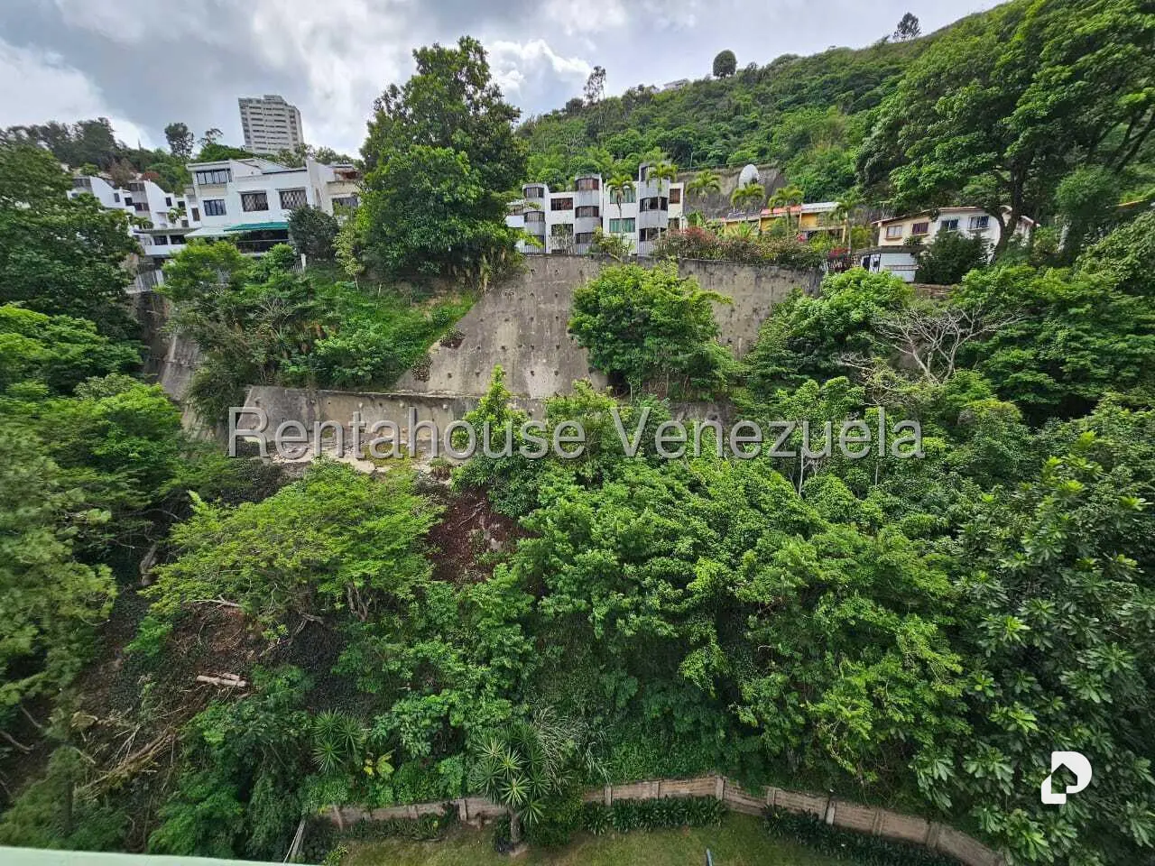 Apartamento en Lomas de Prados del Este, Caracas – 27