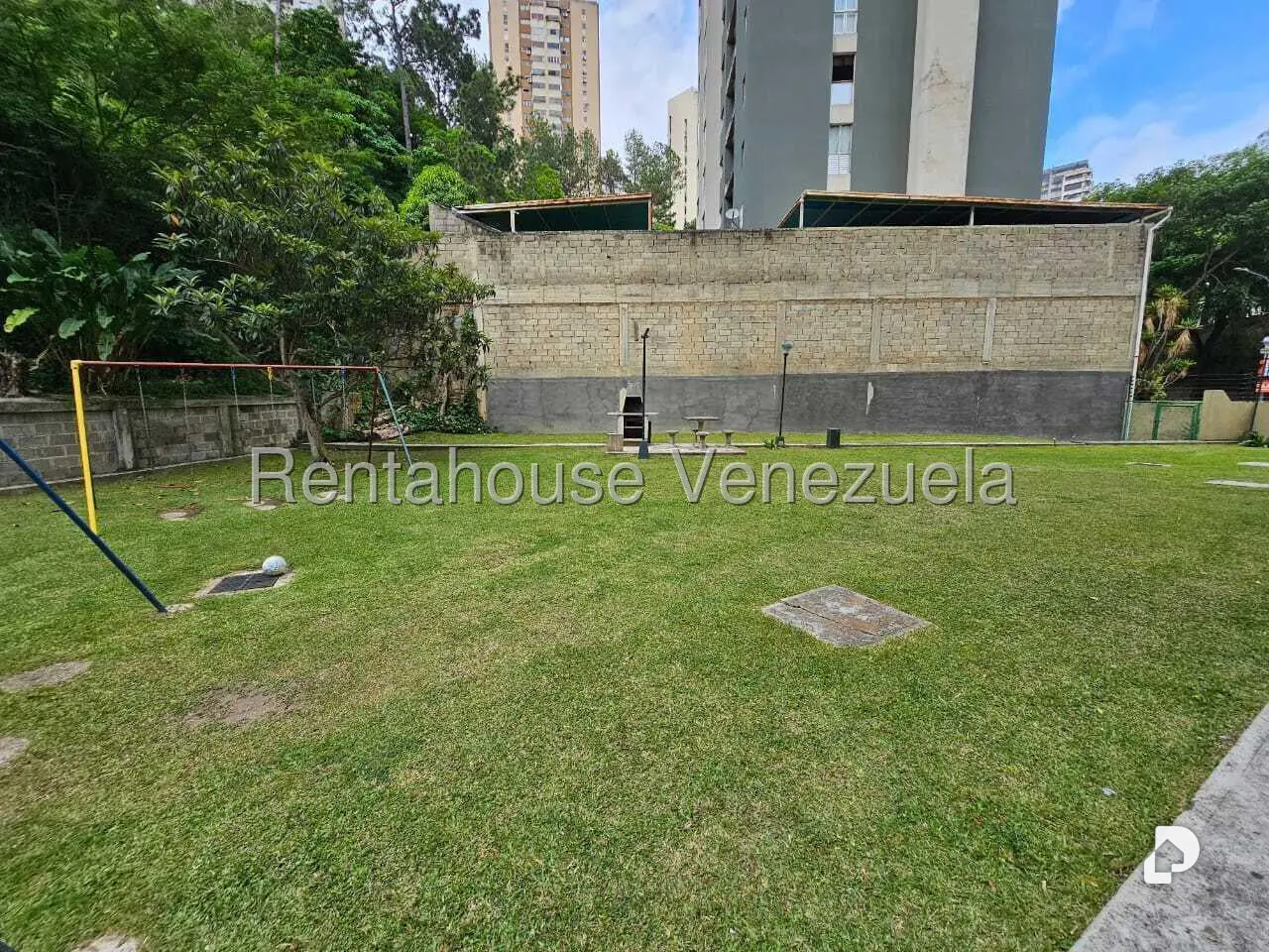 Apartamento en Lomas de Prados del Este, Caracas – 25