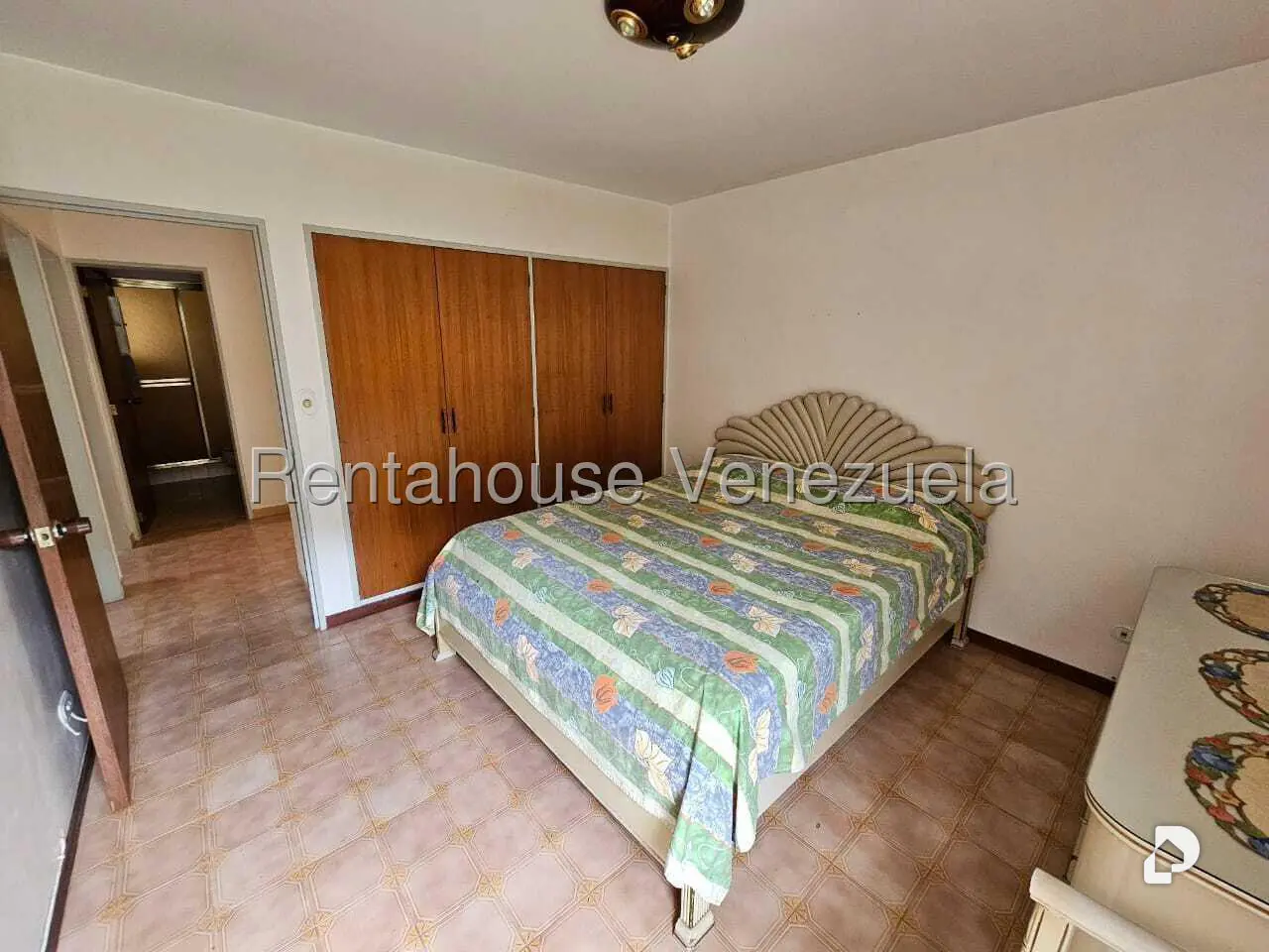 Apartamento en Lomas de Prados del Este, Caracas – 11