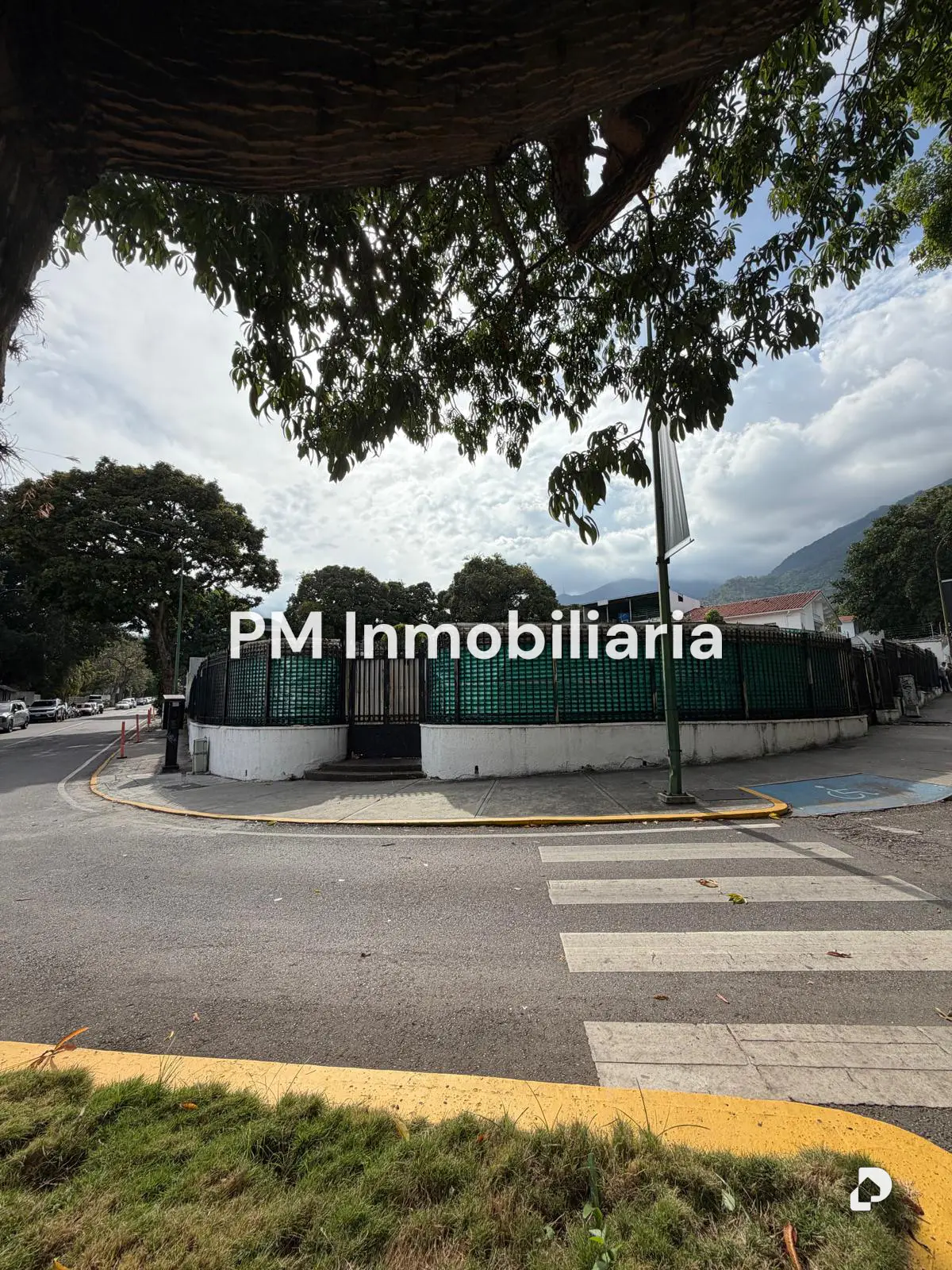 Terreno en Altamira, Caracas – 1
