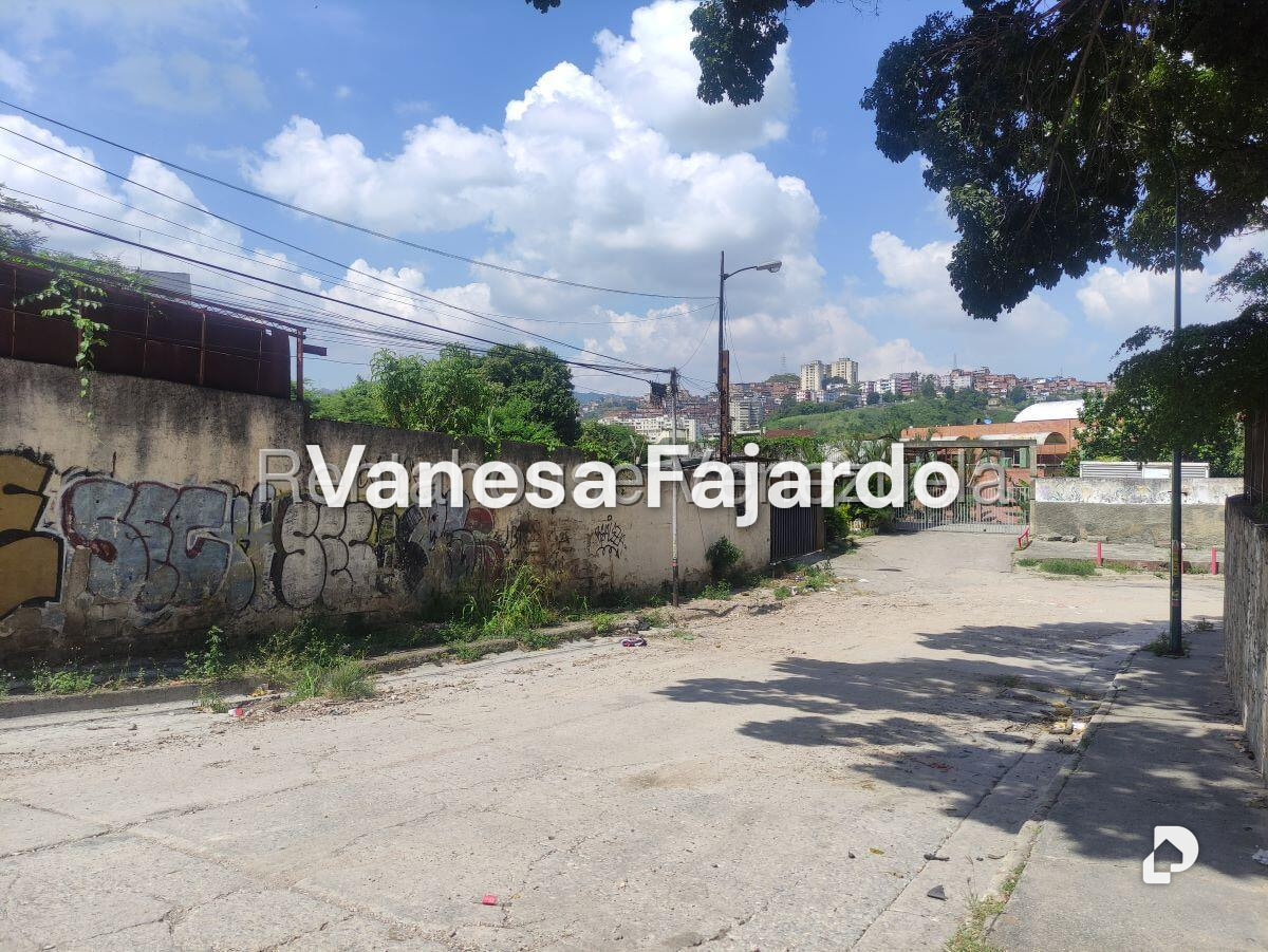 Terreno en Santa Mónica, Caracas – 11