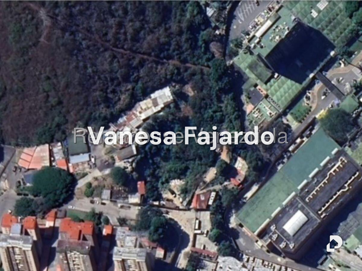 Terreno en Santa Mónica, Caracas – 13