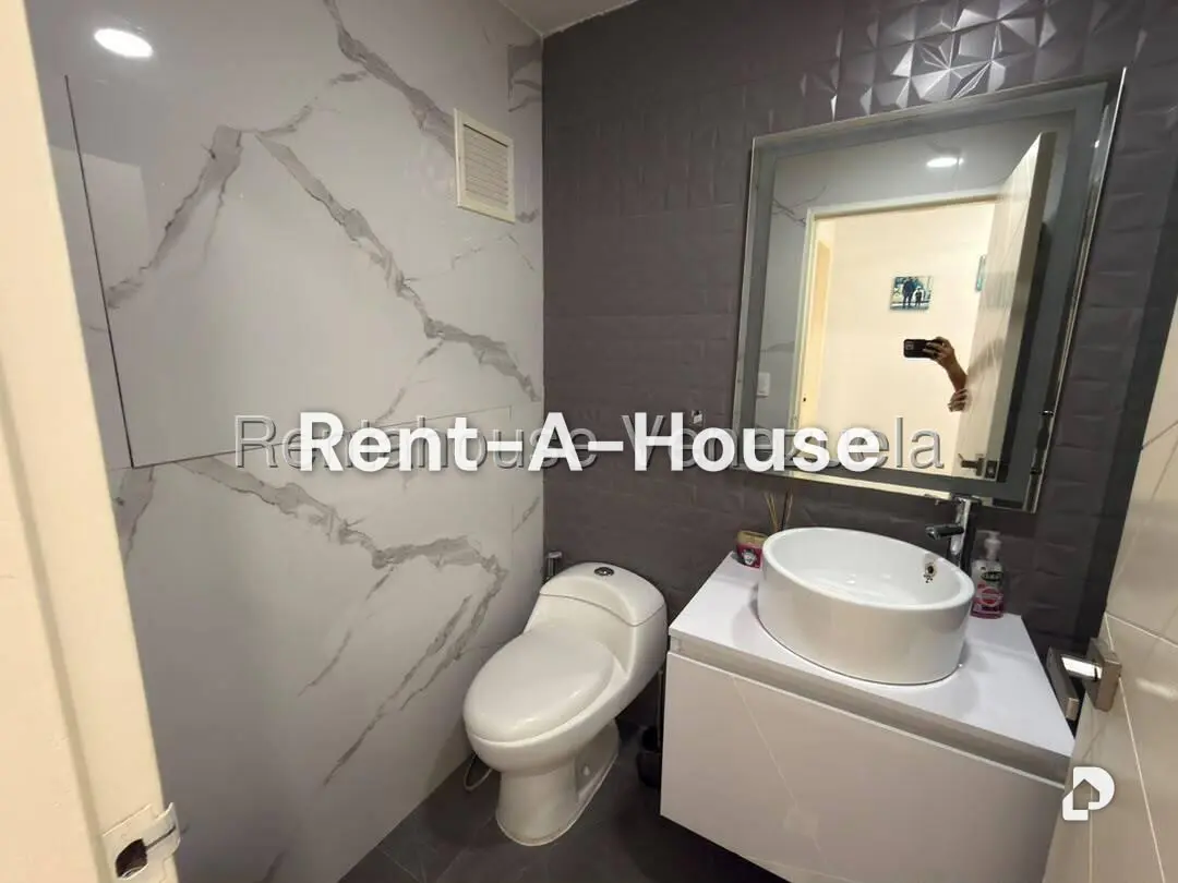 Apartamento en Santa Fe Norte, Caracas – 19