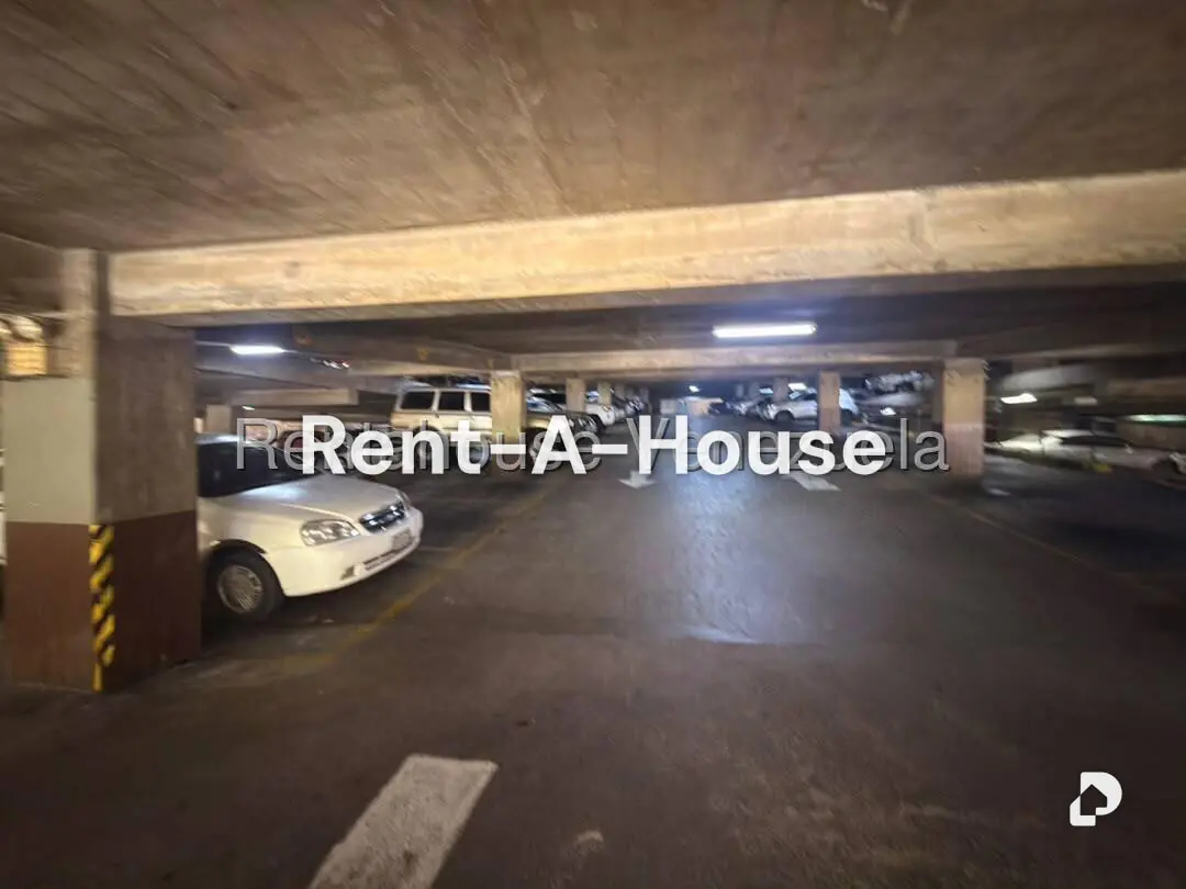 Apartamento en Santa Fe Norte, Caracas – 28