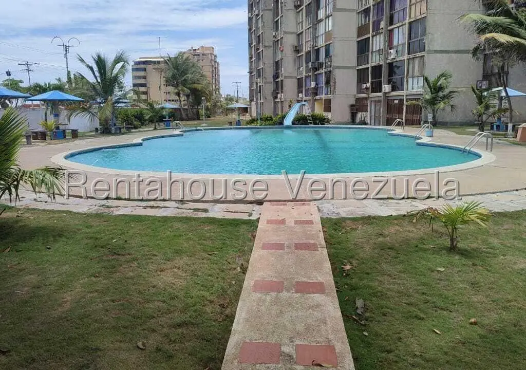 Apartamento en Ciudad Balneario Higuerote, Higuerote - 1