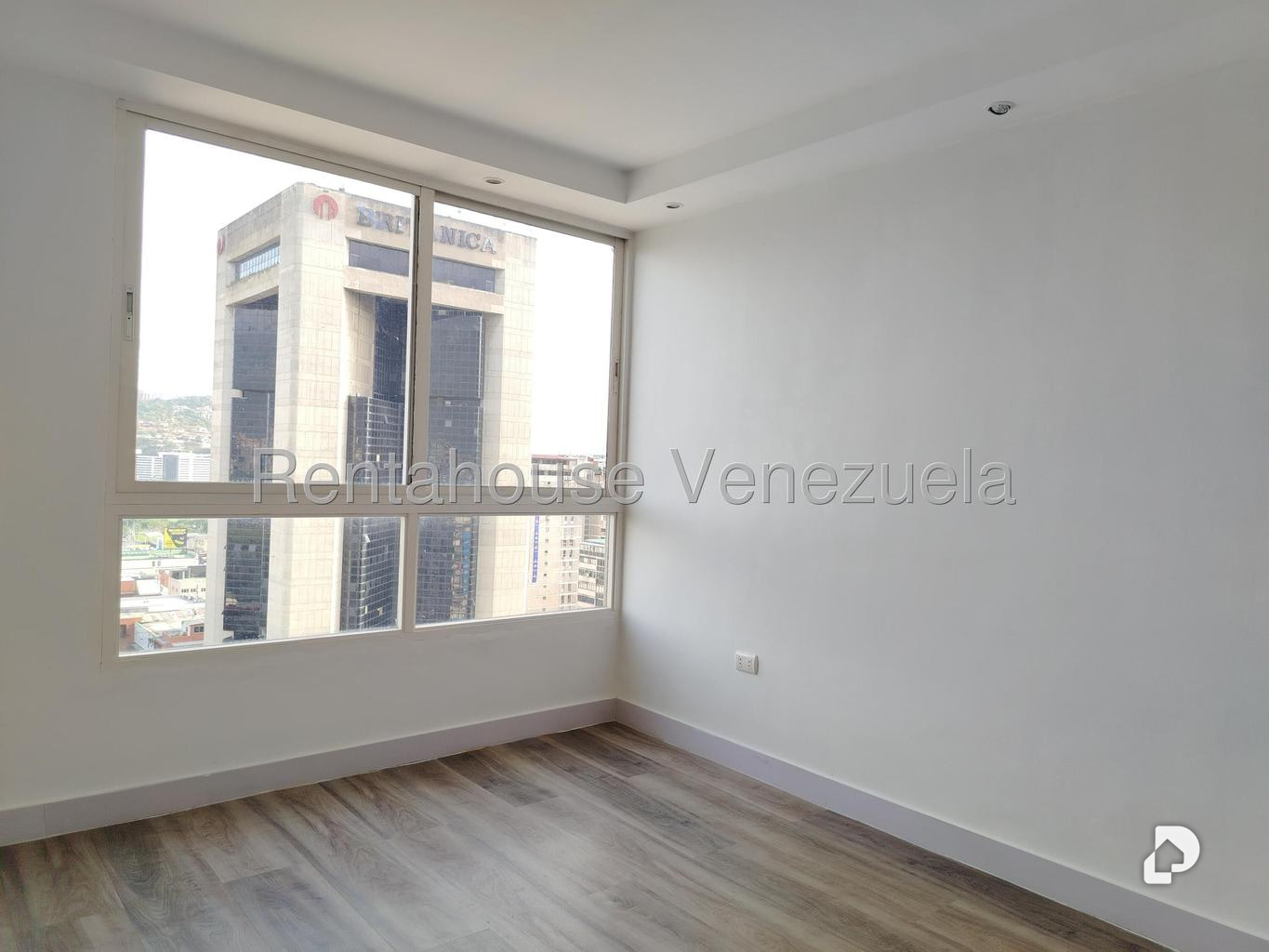 Apartamento en Altamira, Caracas – 11