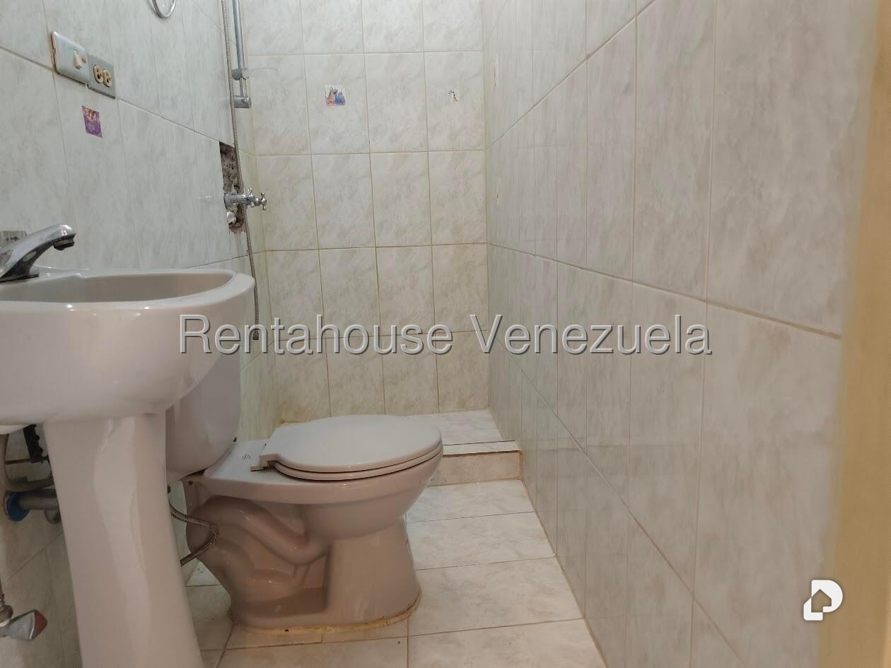Casa en La California Sur, Caracas – 21