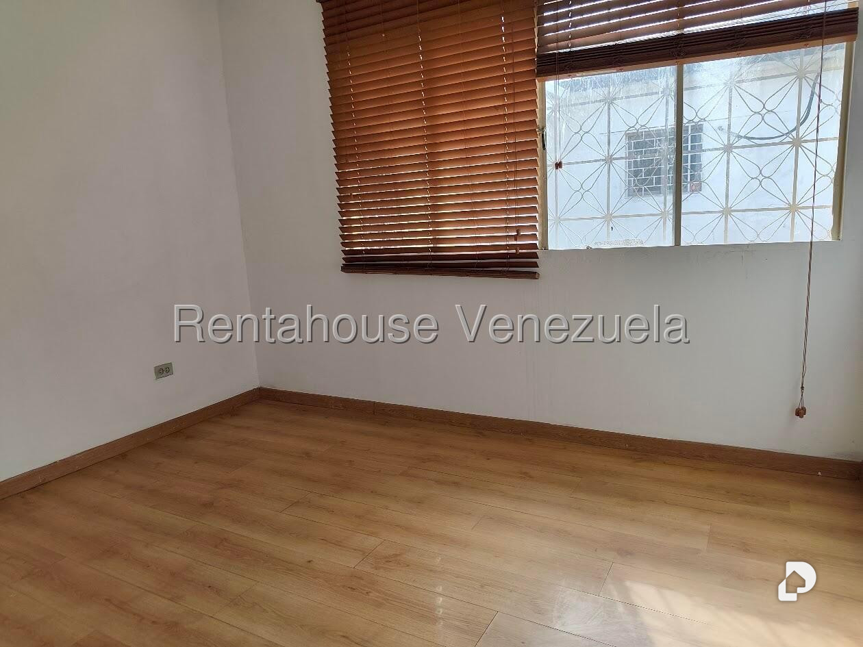 Casa en La California Sur, Caracas – 20