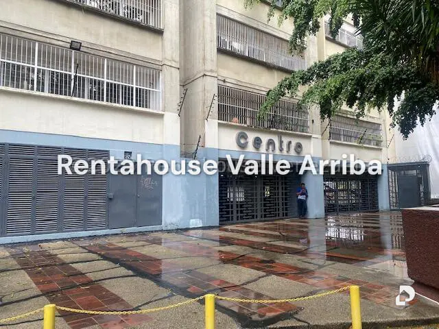 Local comercial en Los Dos Caminos, Caracas – 17