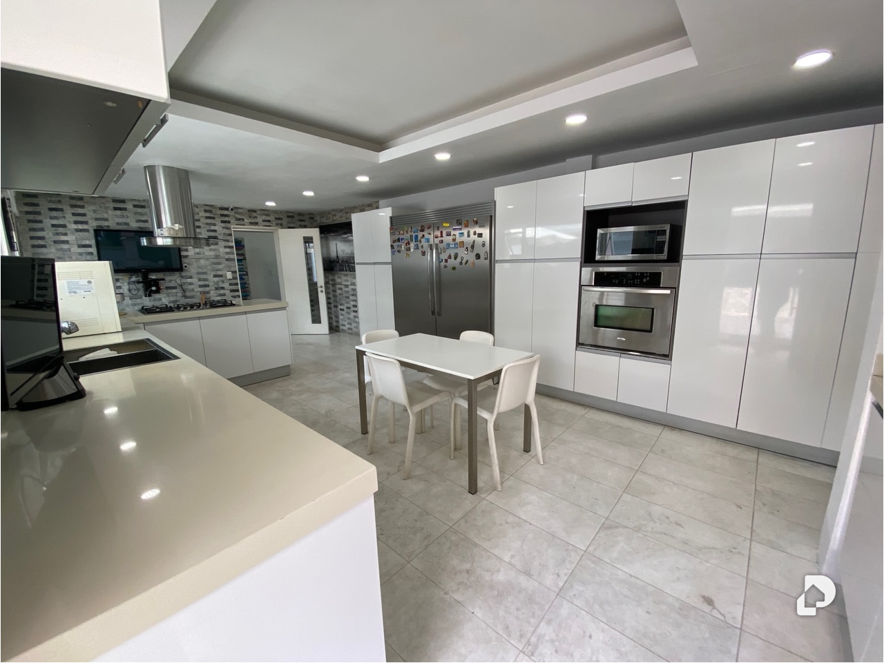 Casa en La Lagunita, Caracas – 11