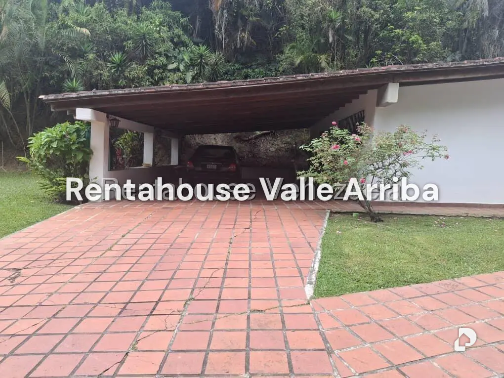Casa en Los Geranios, Caracas – 30