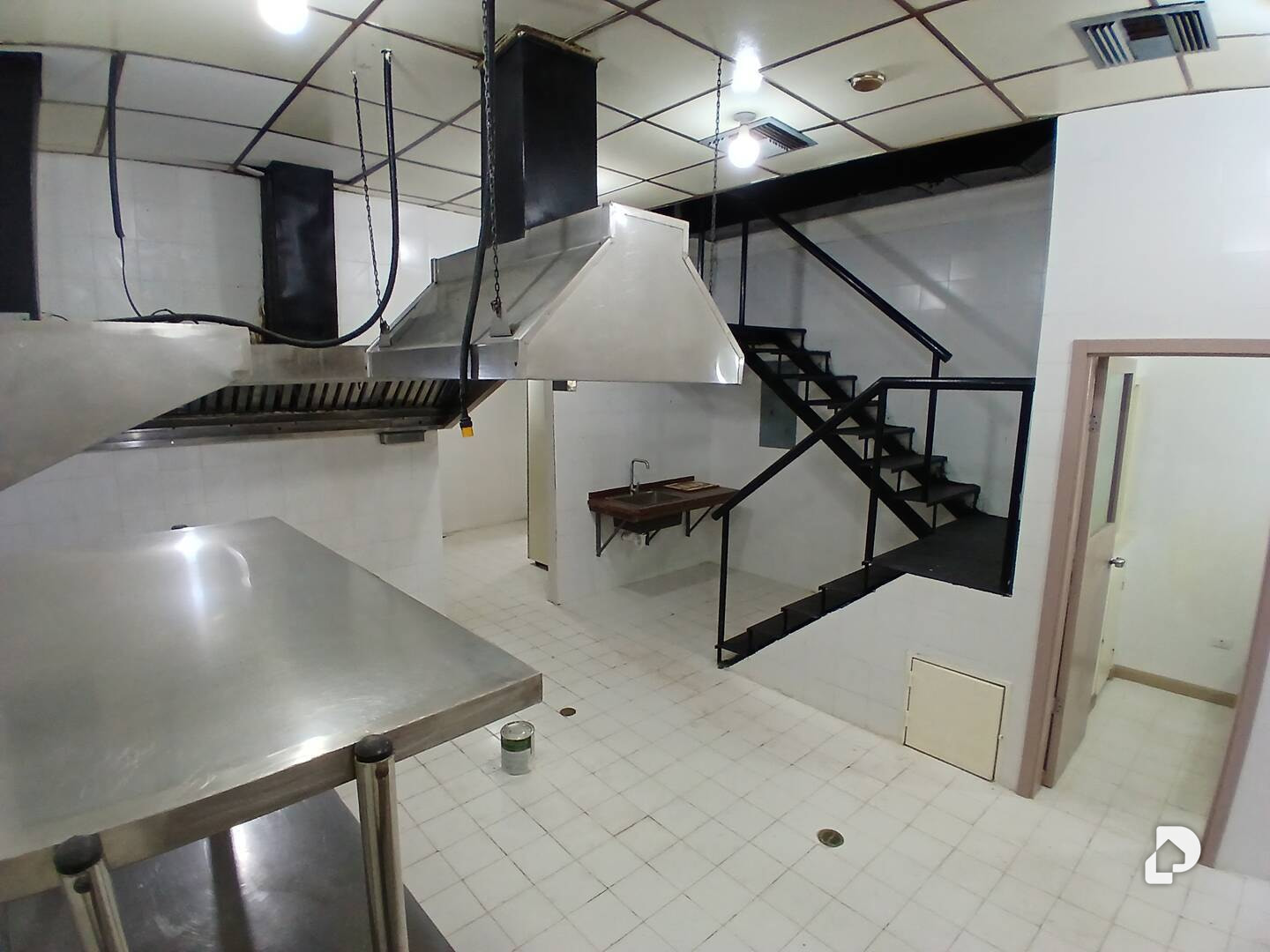 Local comercial en Avenida Fuerzas Armadas, Maracaibo – 7
