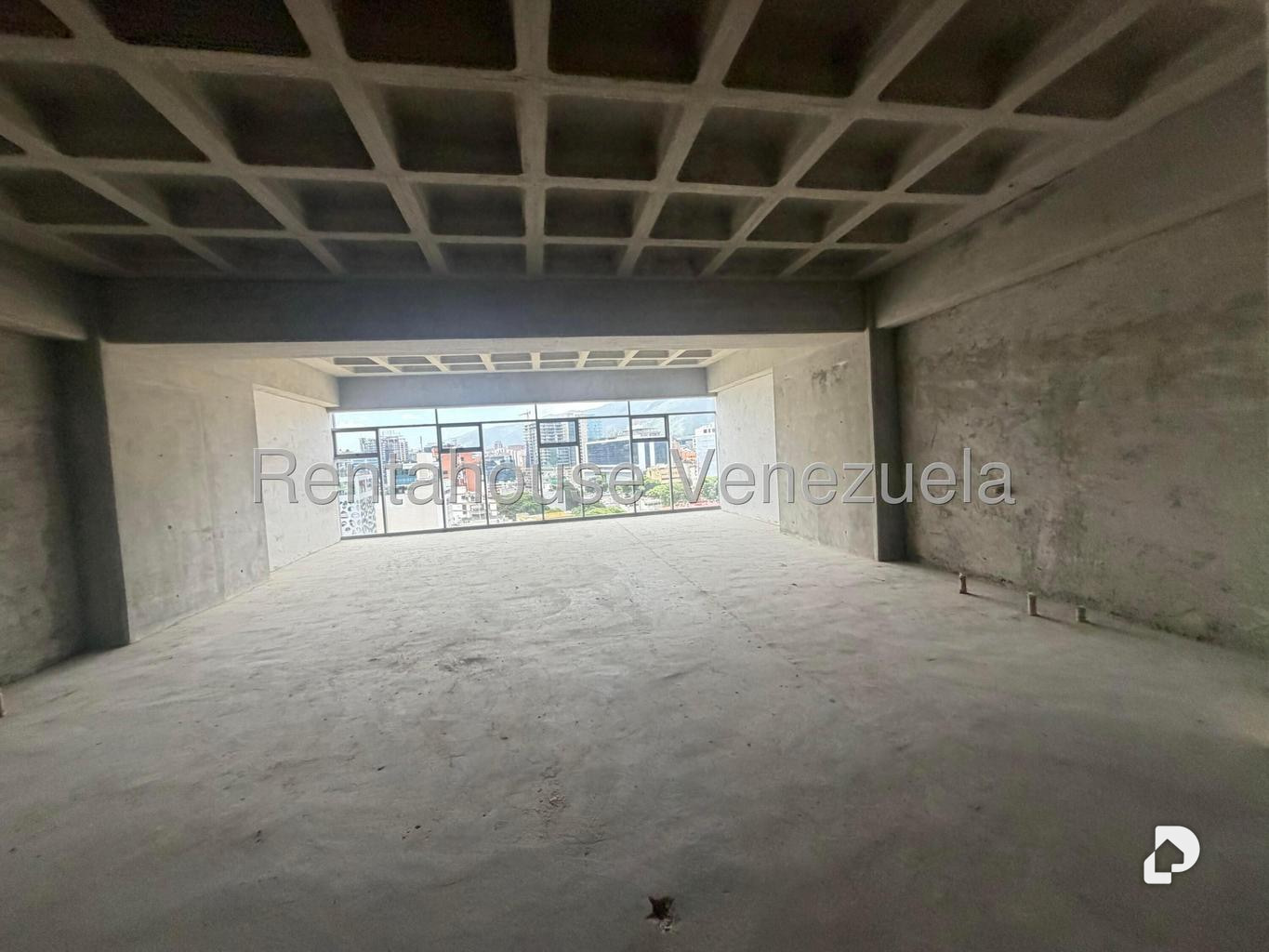 Oficina en Las Mercedes, Caracas – 17