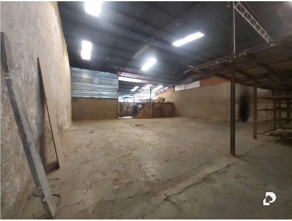 Galpón en Santa Inés, Caracas – 8